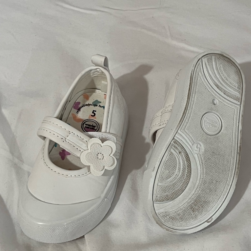 White baby girl shoes